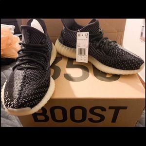 Yeezy 350 BOOST 350 V2